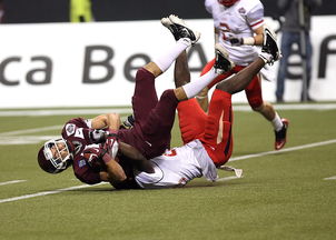 华体会手机在线-运动员公益：足球明星的慈善行动引发热潮，世界明星足球慈善赛